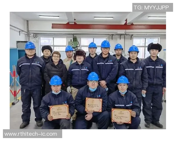 工匠足球的魅力与坚持：从细节中打造完美团队精神与技艺传承